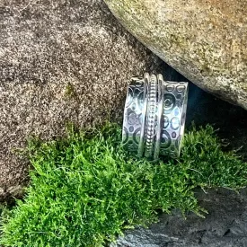 Sterling silver, spinner ring. UK size O